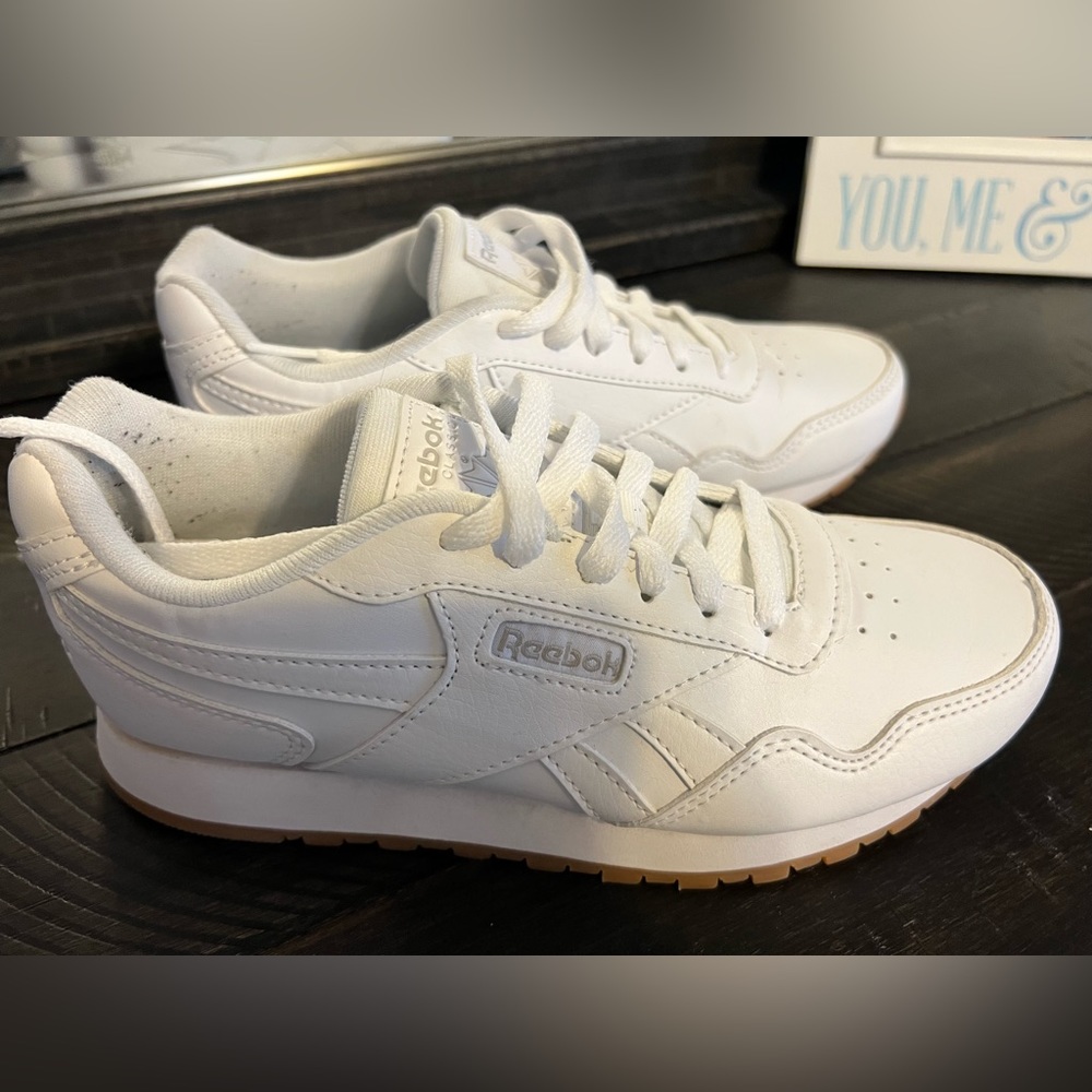 Reebok - Picture 2 of 3